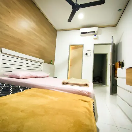 Nikqi'S Homestay Temerloh Exterior photo