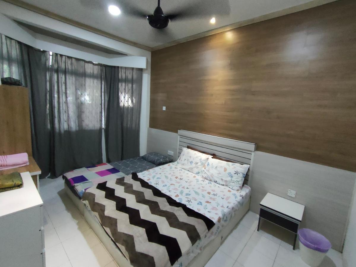 Nikqi's Holiday home