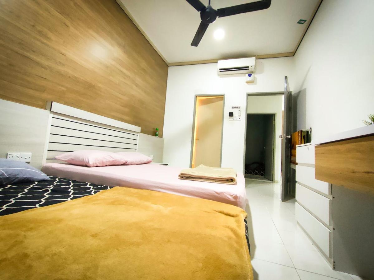 Nikqi's Holiday home