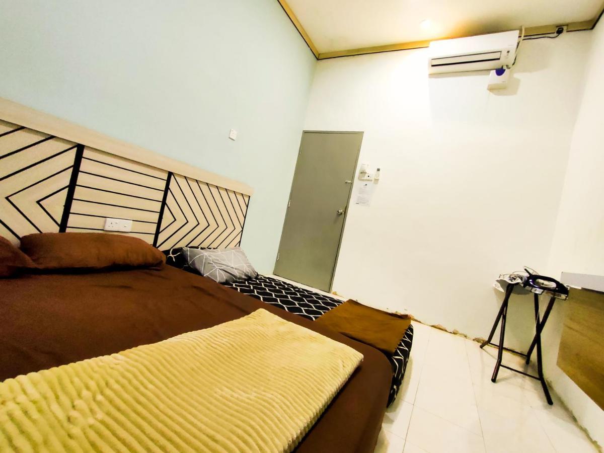 Nikqi's Holiday home *